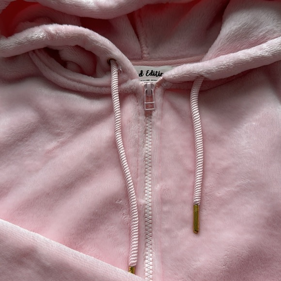 Streetwear Society Plush Cropped Hoodie (NEW) - Picture 5 of 6